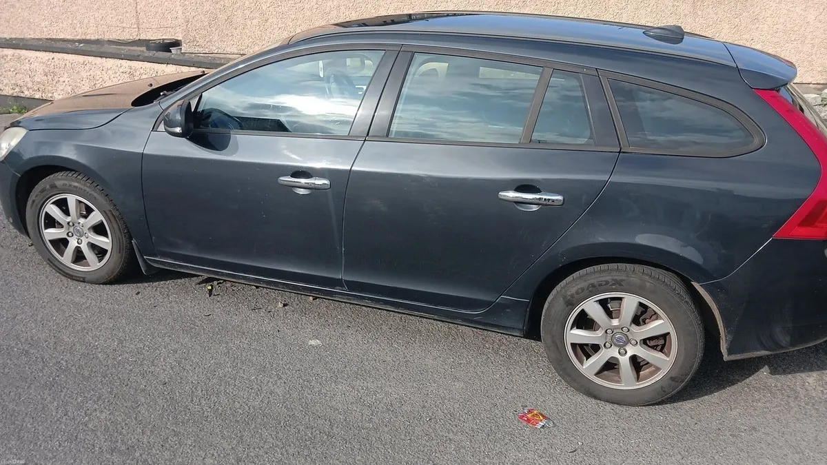 2011 volvo S60  1.6 diesel nct Jan 27 read add - Image 4