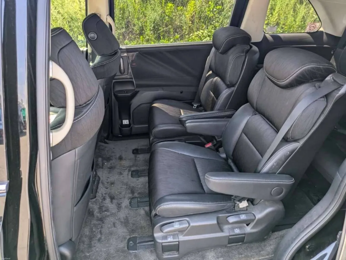Honda Odyssey Absolute 2016 - Image 4