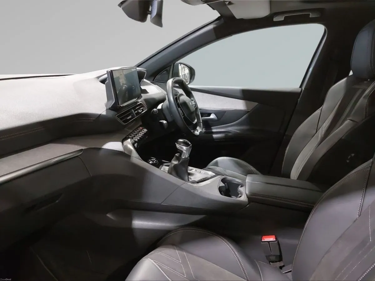Peugeot 3008 1.2 PureTech 130bhp GT - Image 3