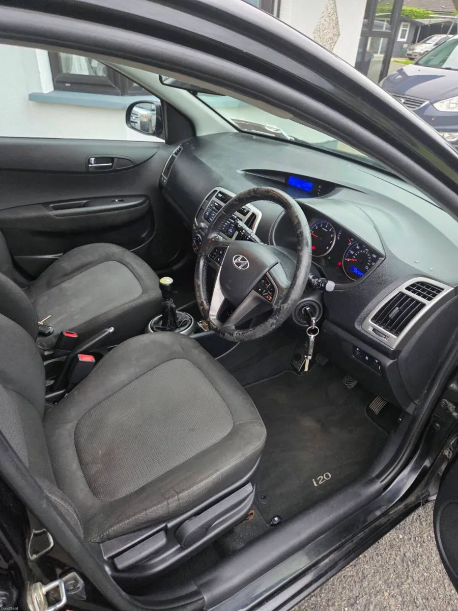 2014 hyundai i20 - Image 6