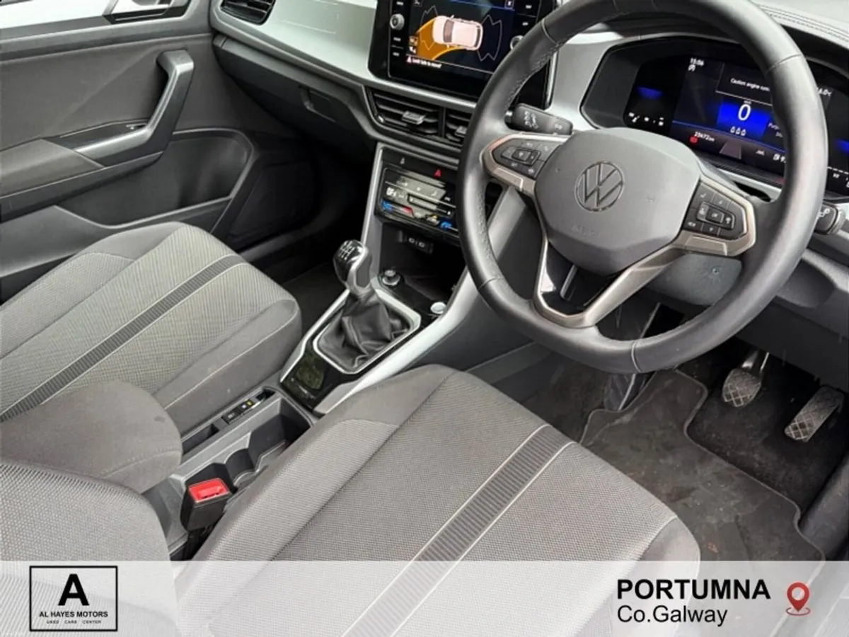 Volkswagen T-Roc EDITION 75 2.0TDI M6F 116HP - Image 2