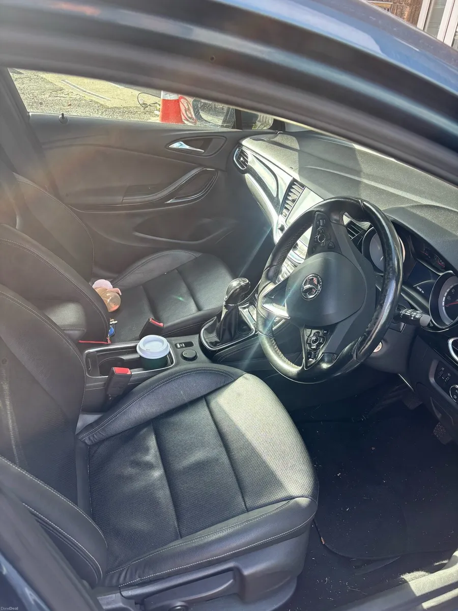 2017 Vauxhall Astra 1.6CDTi Diesel - Manual - Image 6