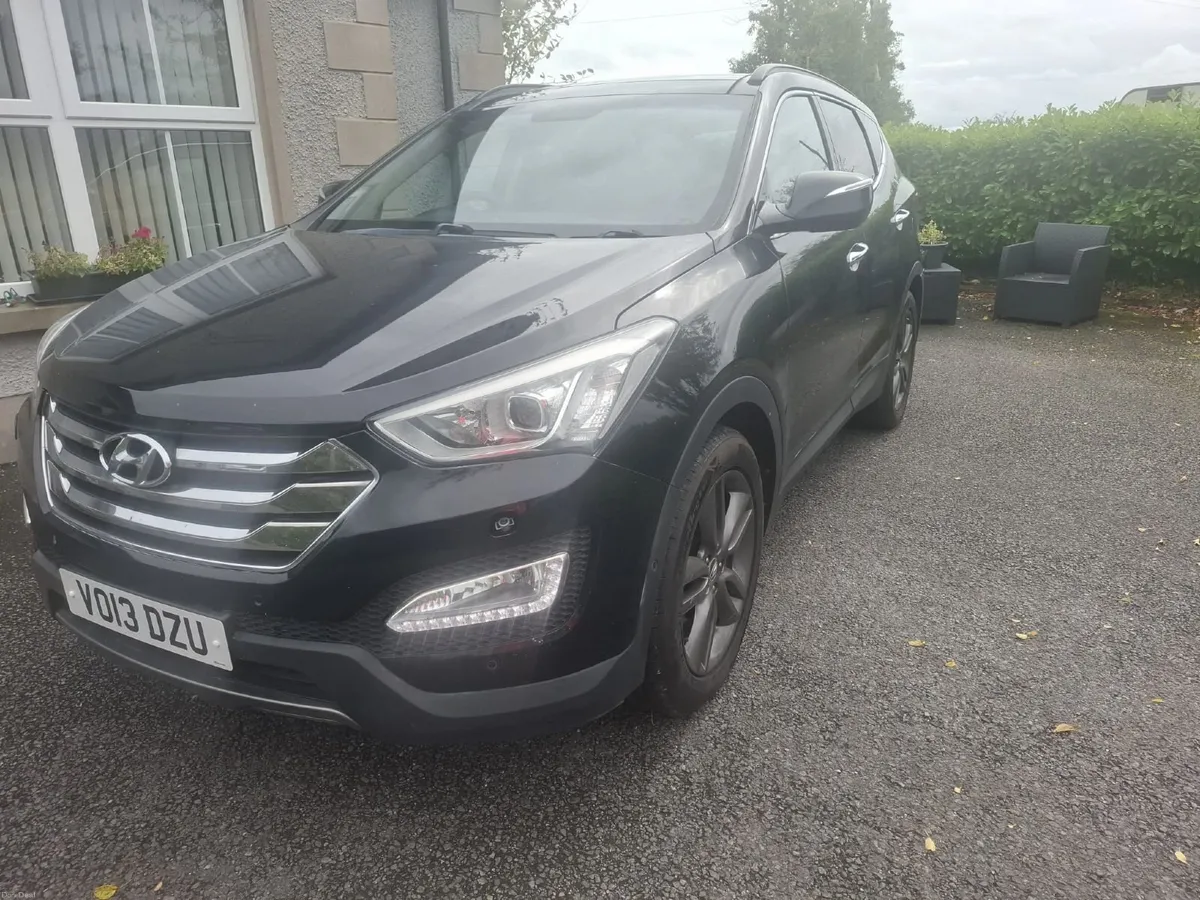Hyundai Santa Fe 2013 - Image 1