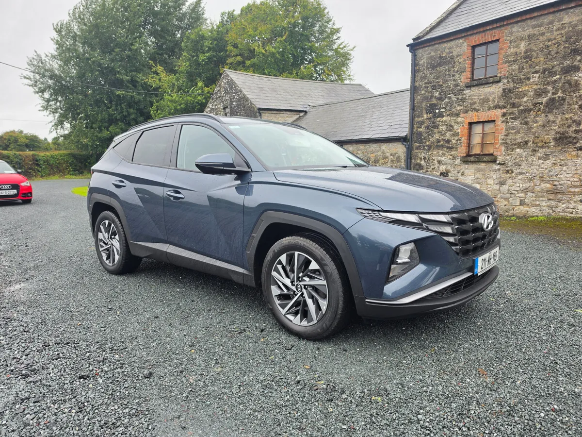 Hyundai Tucson executive ( NCT and TAX ) - Image 1