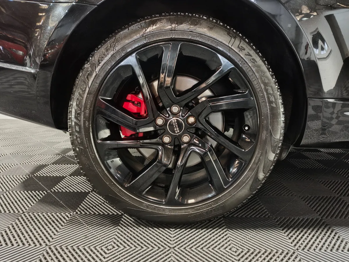 Land Rover Range Rover Sport 2019  FULL MIDNIGHT - Image 3