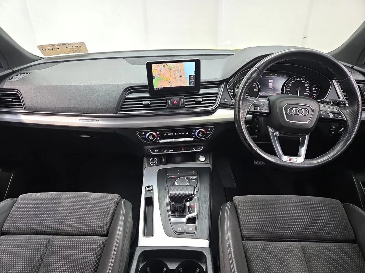 Audi Q5 S Line 50 TFSIe 299HP Hybrid - Image 3