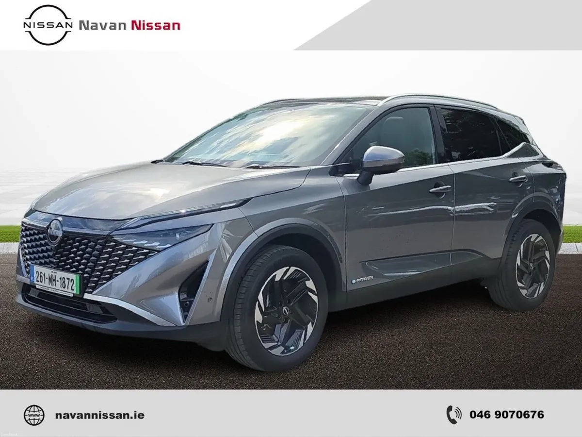 Nissan Qashqai SV PREMIUM *EX DEMO* - Image 3