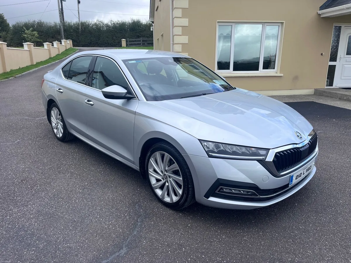 212 Skoda Octavia - Image 3