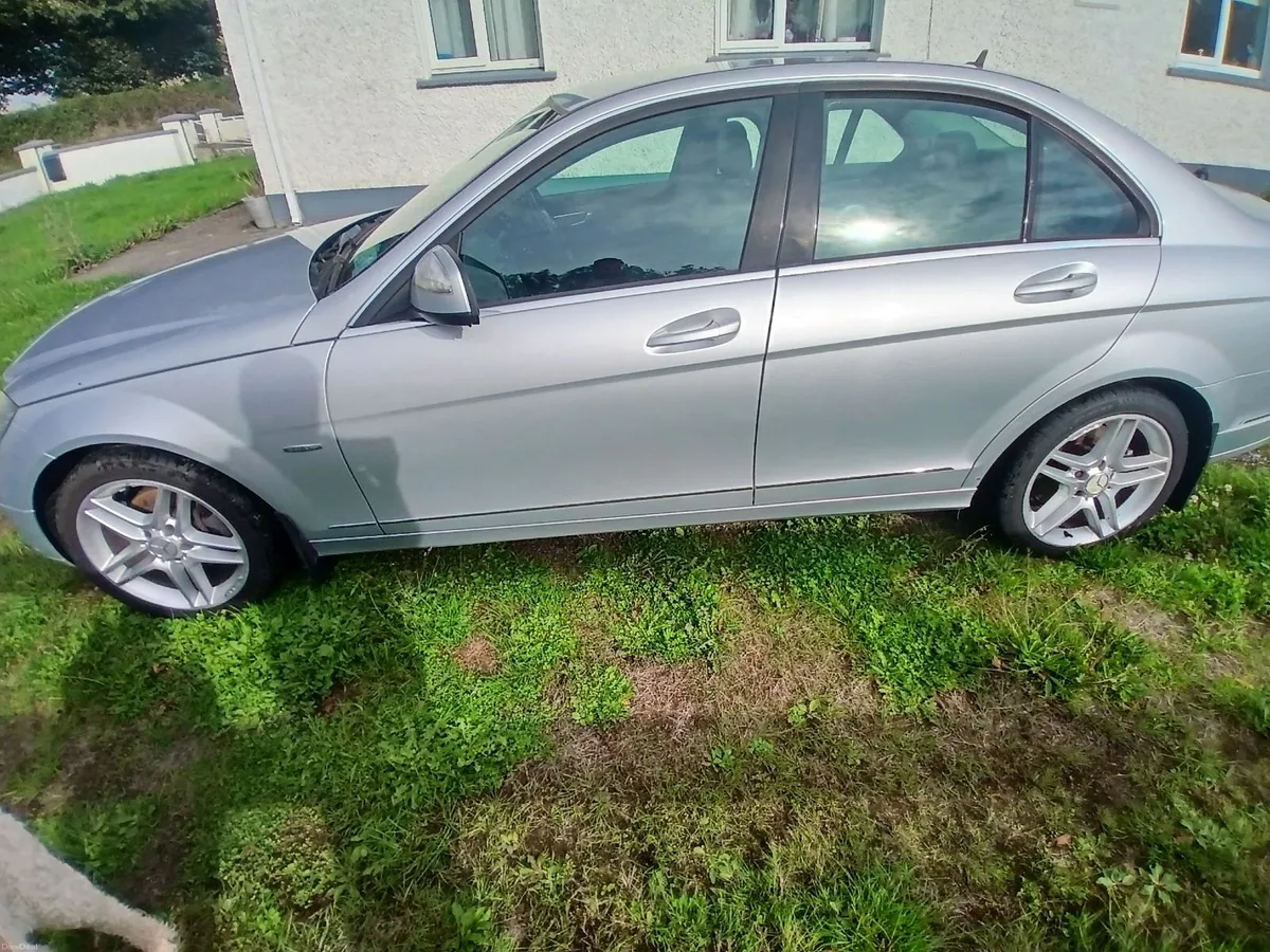 Mercedes-Benz C-Class 2008 AMG - Image 6