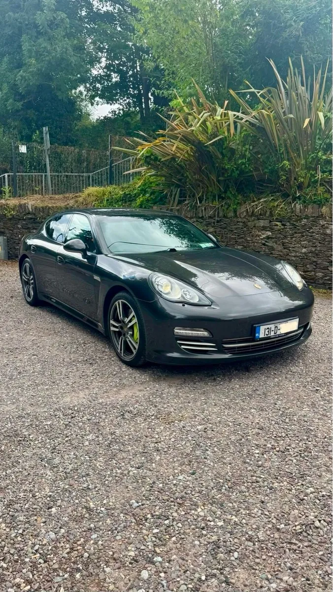 Porsche Panamera 3.0D - Image 1