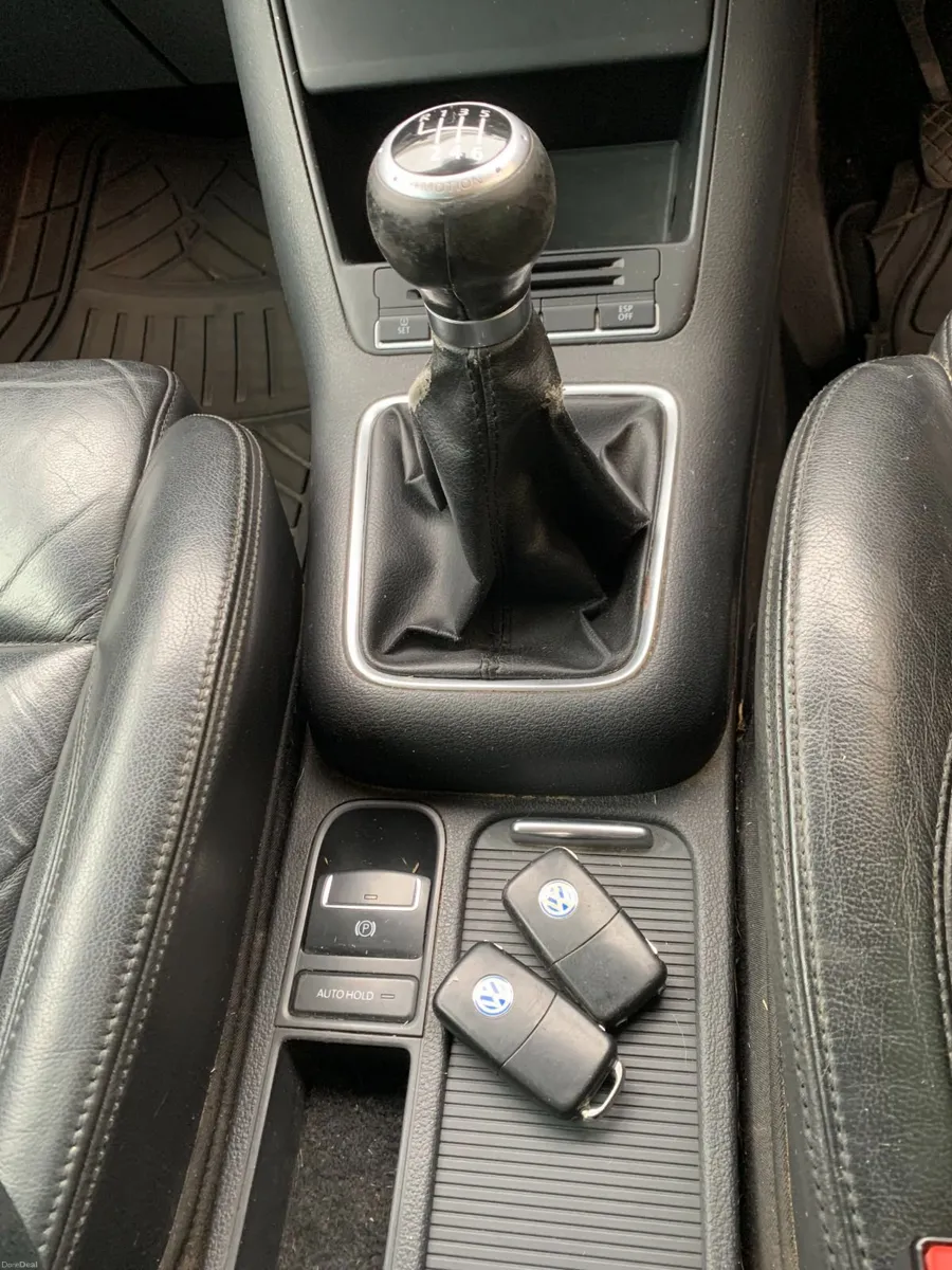 Volkswagen Tiguan 2.0L TDI 4Motion - Image 6