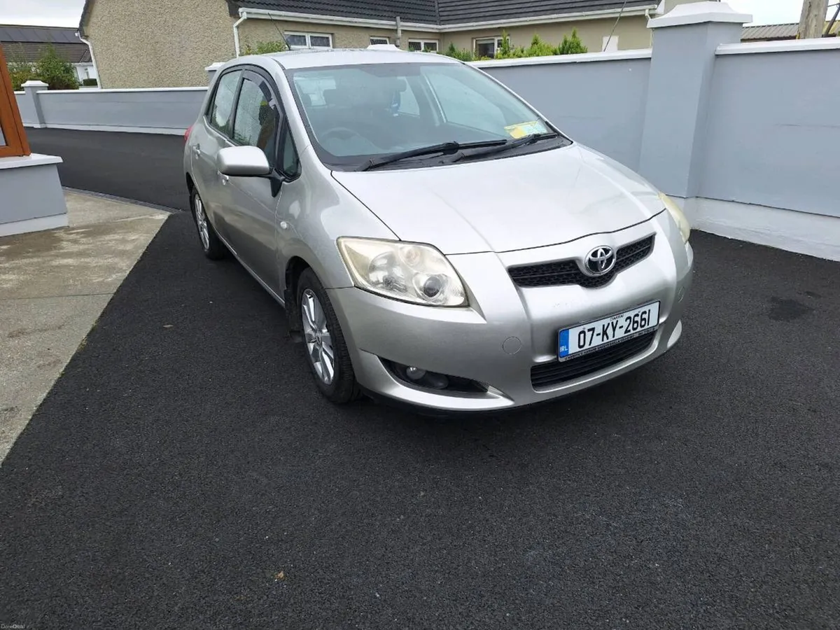 Car - Image 1
