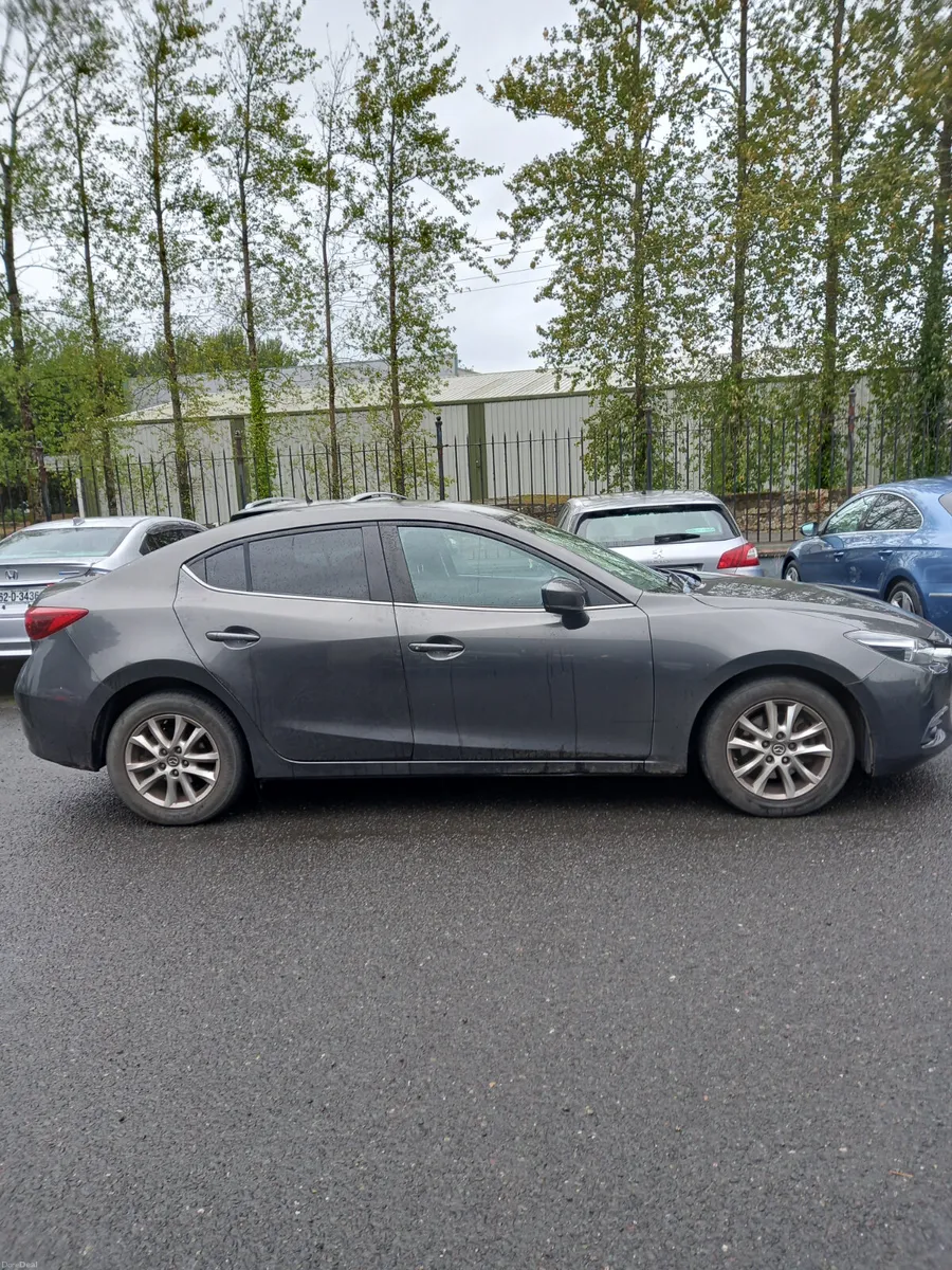 2017 Mazda 3 2.2L Diesel - Image 6