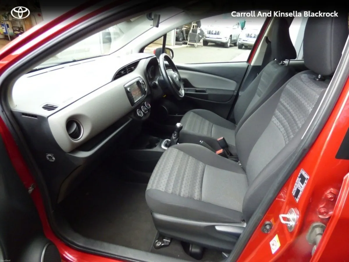 Toyota Yaris 1.0 Luna Manual - Image 6