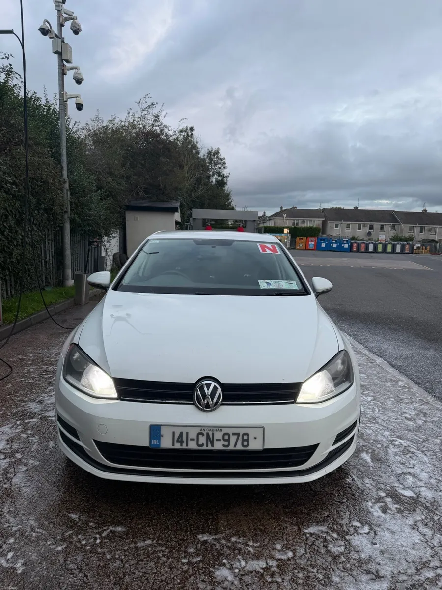 Volkswagen Golf 2014 - Image 1
