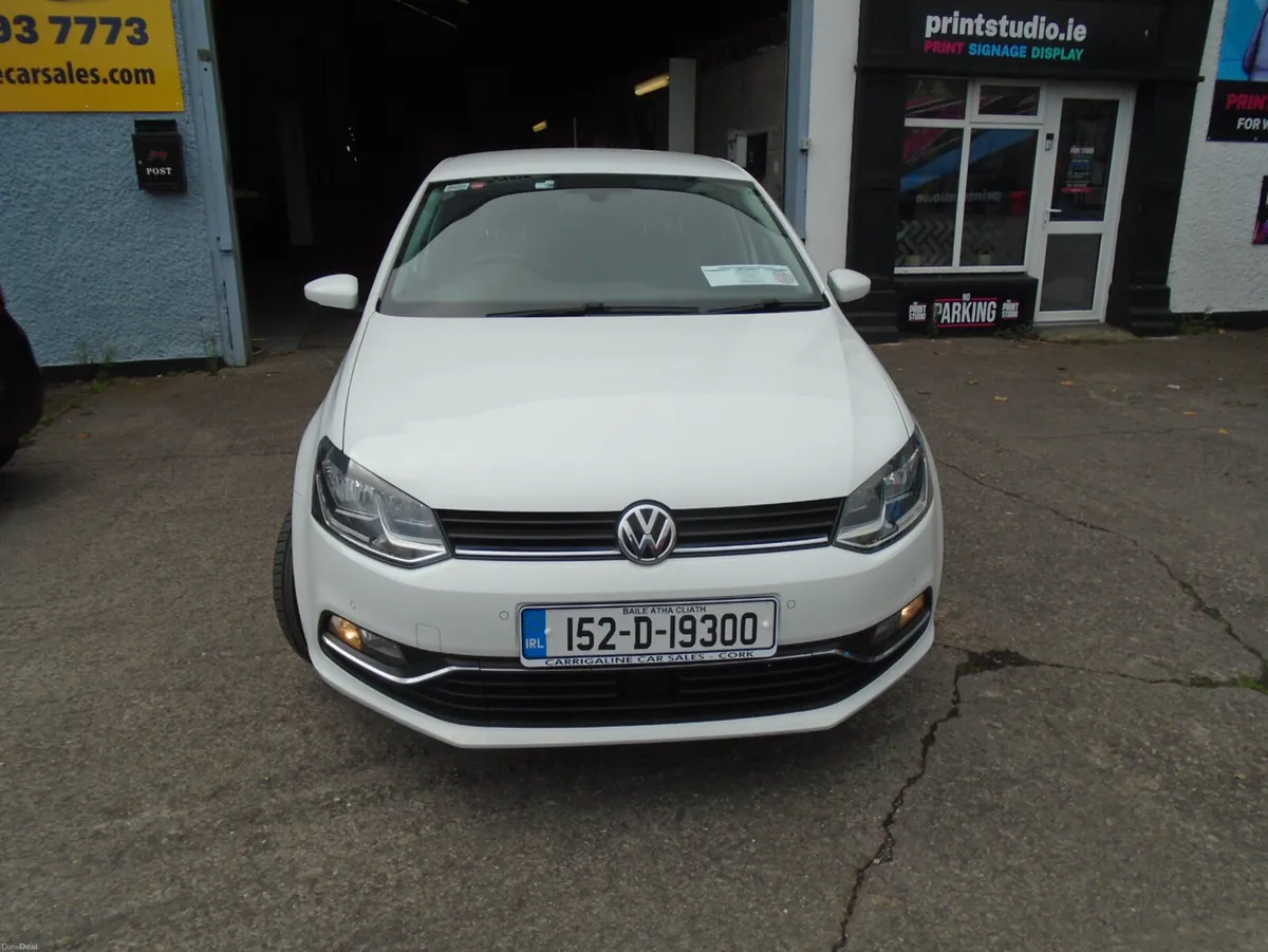 Volkswagen Polo 2015 - Image 2