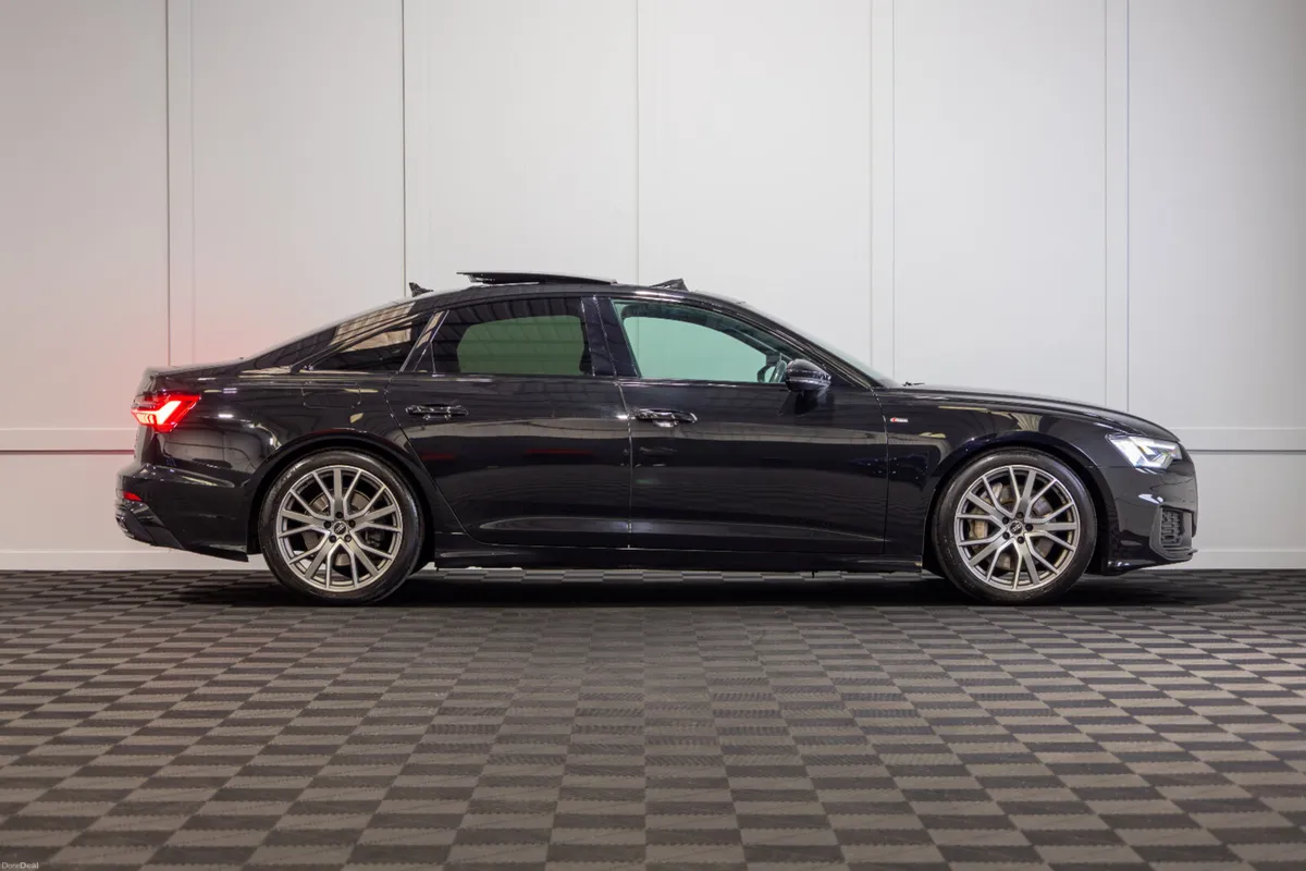 2021 Audi A6 50 TFSIe Quattro S-Line Black Edition - Image 6