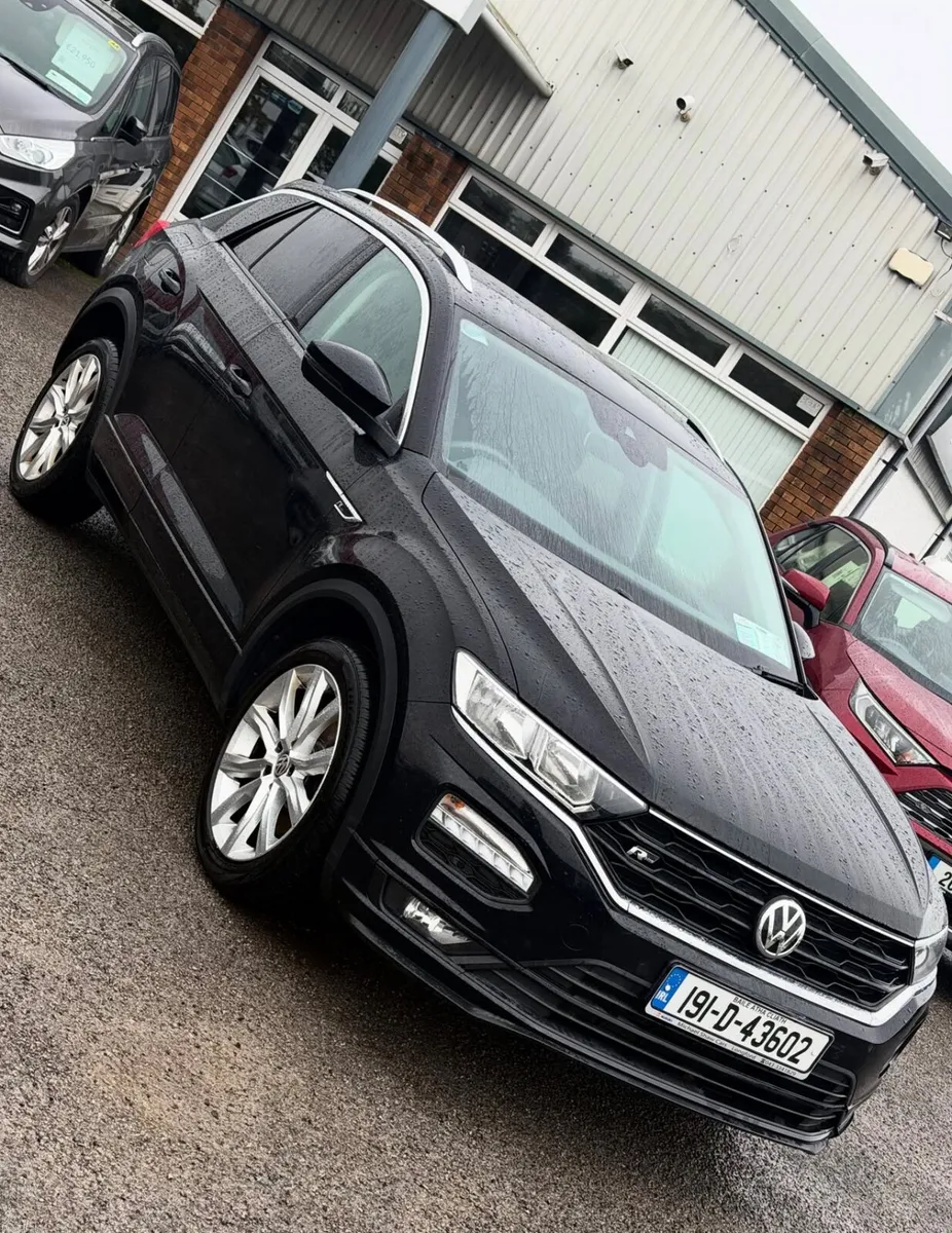 191 Volkswagen T-Roc - Image 3