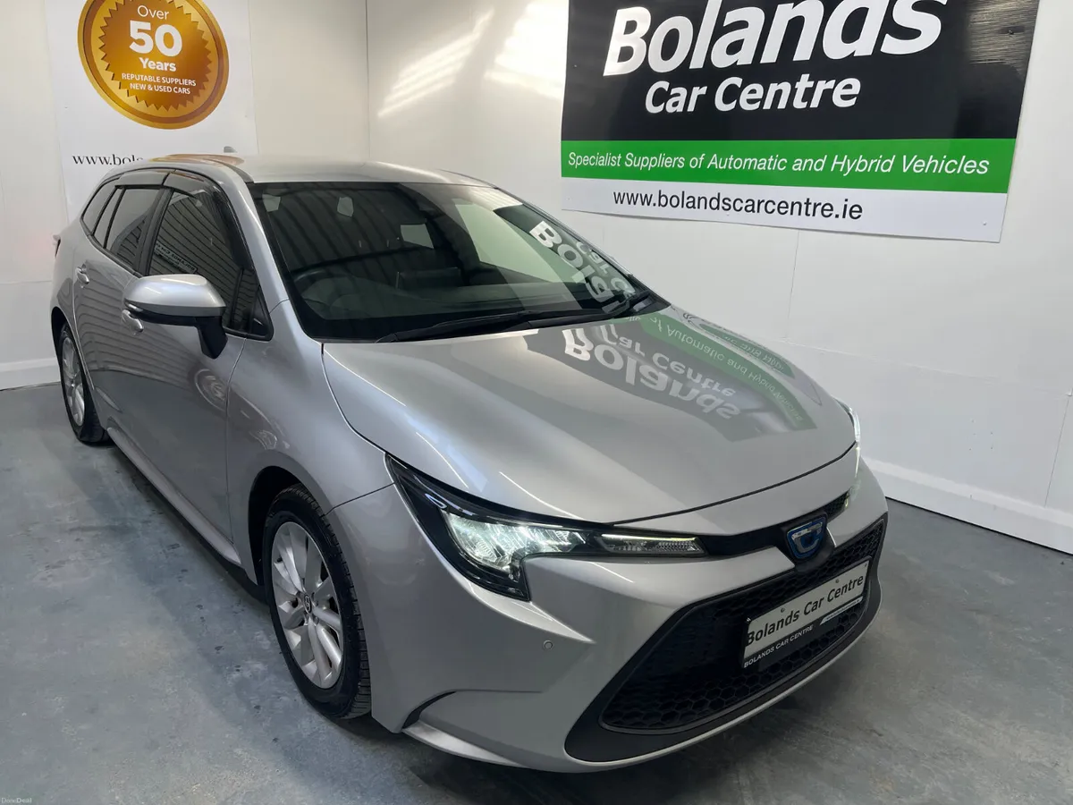 2022 Toyota Corolla Touring Hybrid 1.8 Automatic - Image 3