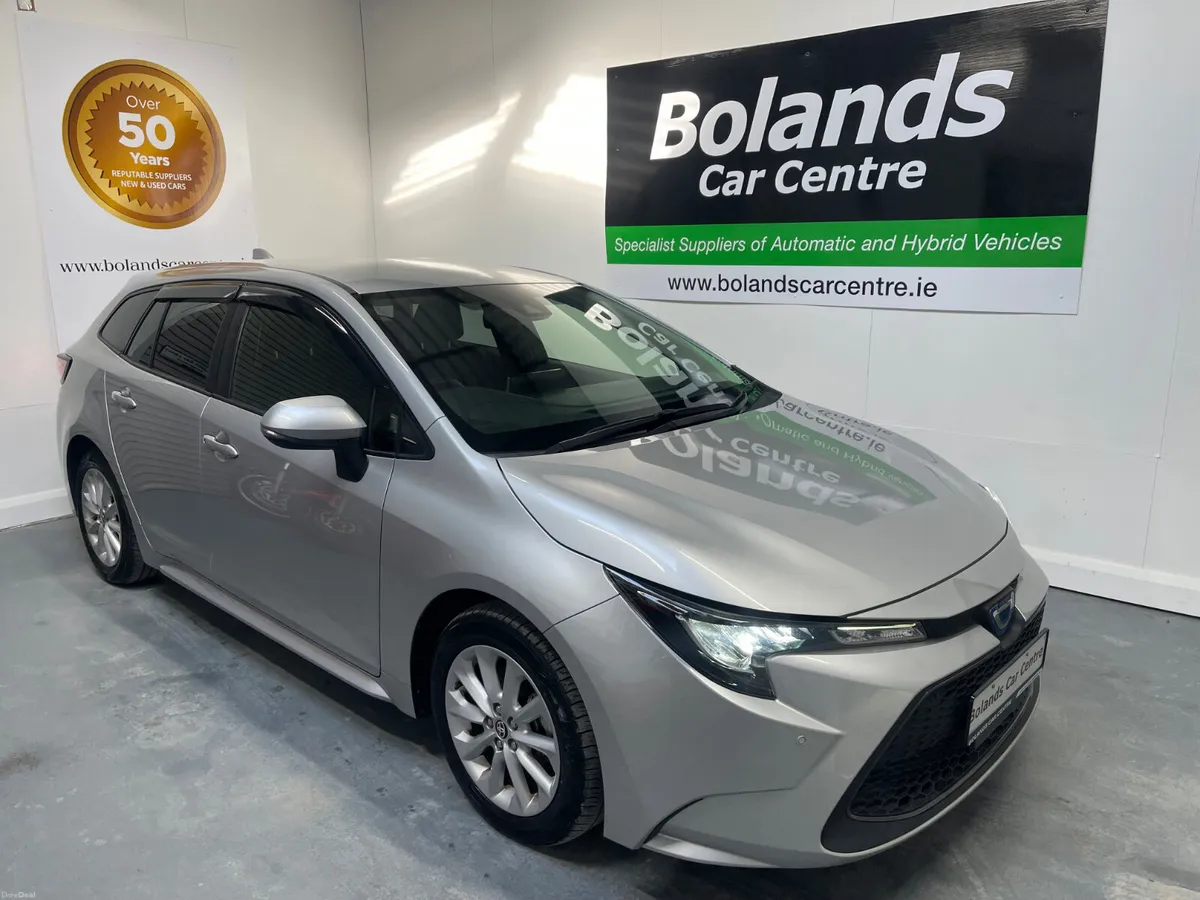 2022 Toyota Corolla Touring Hybrid 1.8 Automatic - Image 4