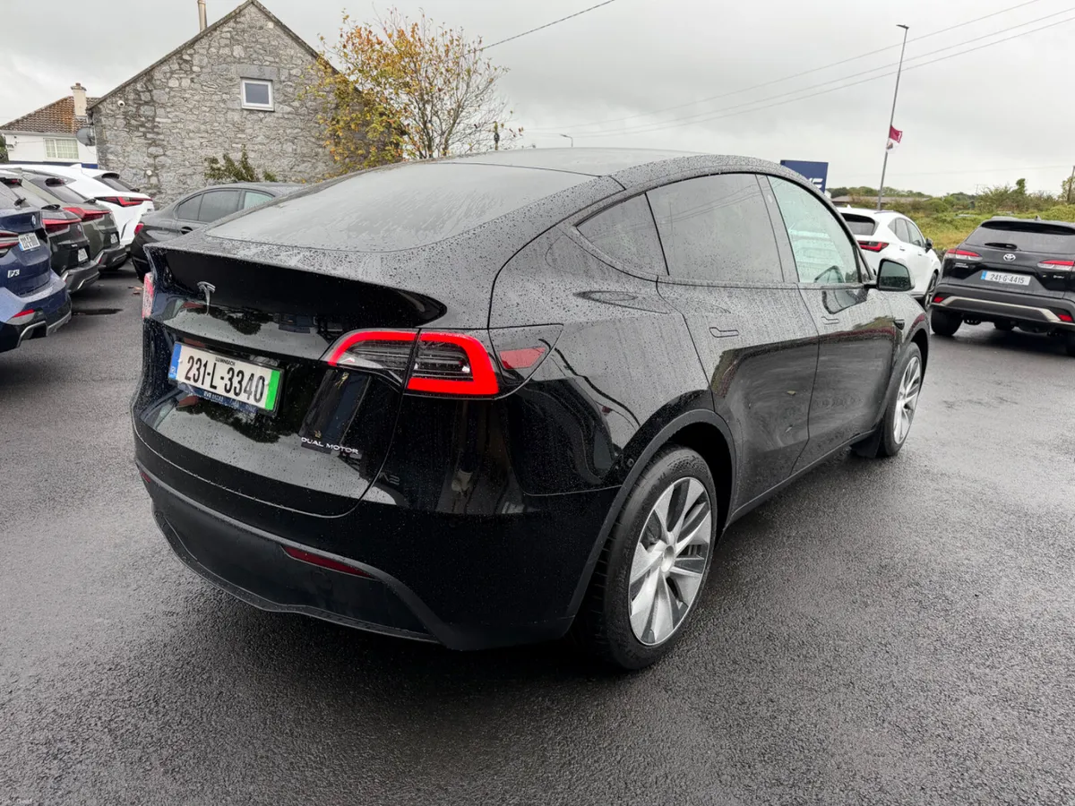 Model Y - Long Range - AWD - Image 6