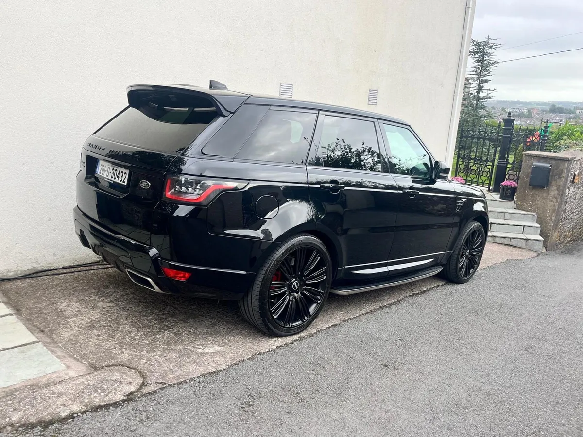 Range Rover Sport - hybrid - Image 2