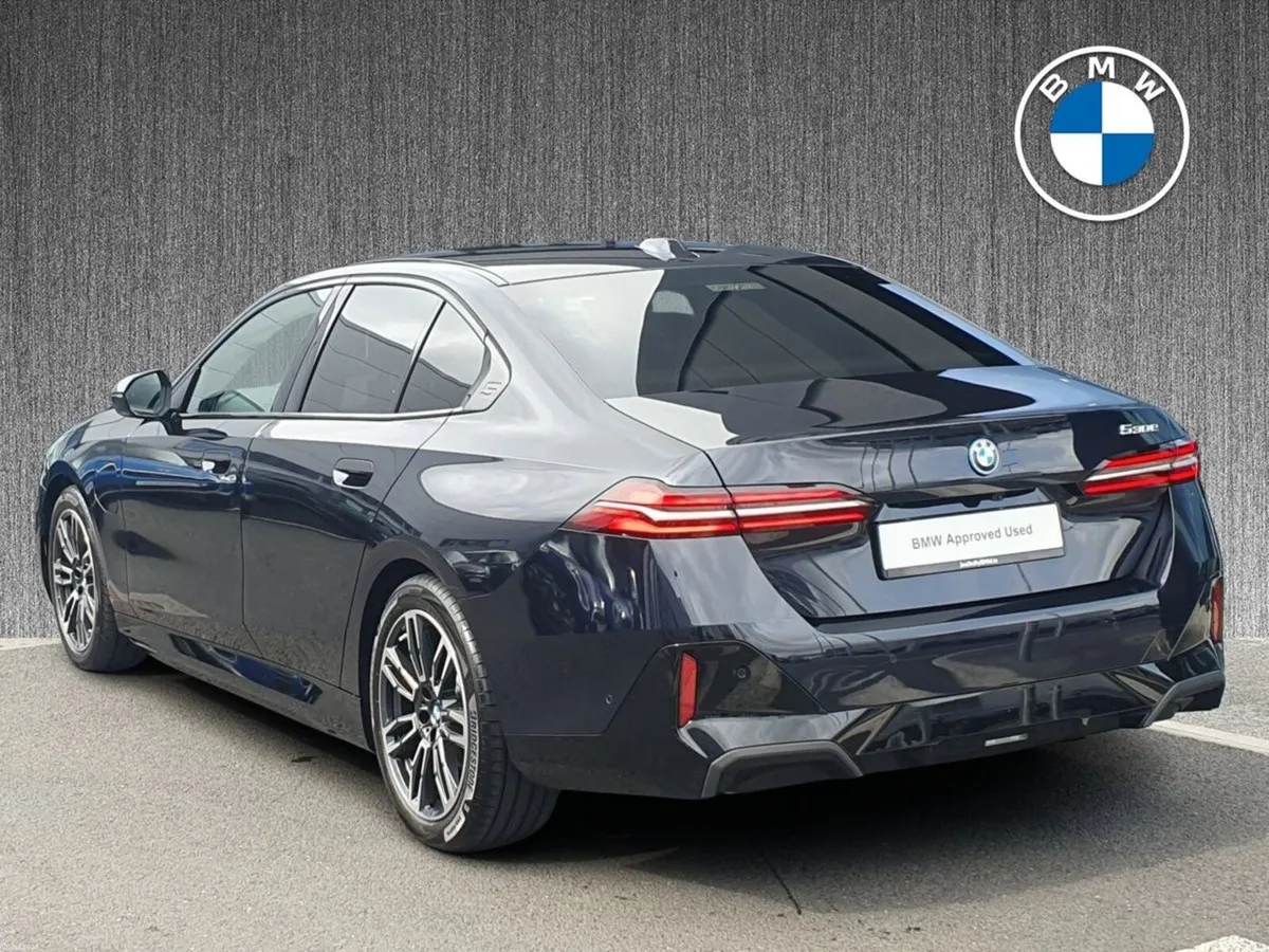 BMW 5-Series 530e M Sport Saloon - Image 2