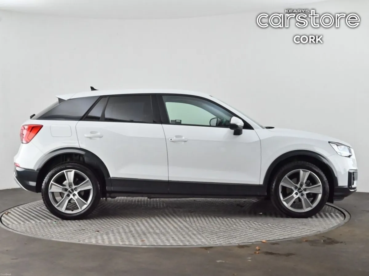 Audi Q2 30 TFSI 116HP SE - Image 2