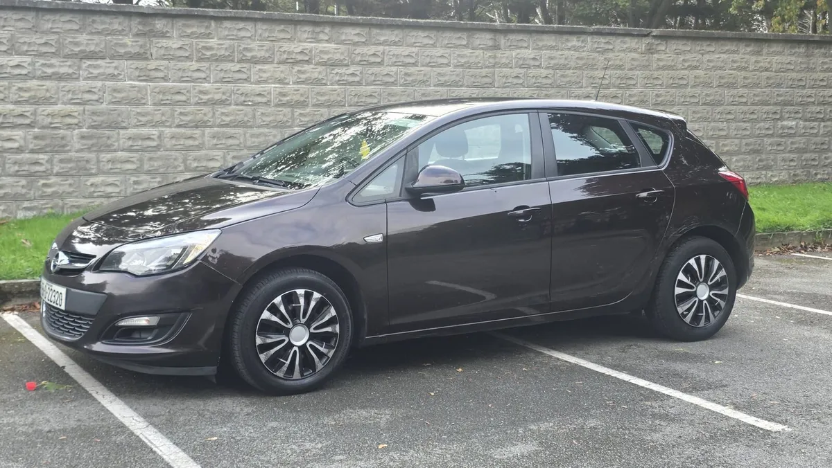 2015 Opel Astra - Image 4