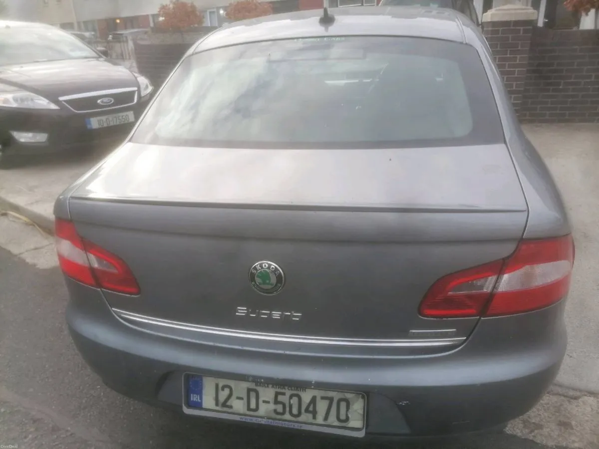 Car - Image 2