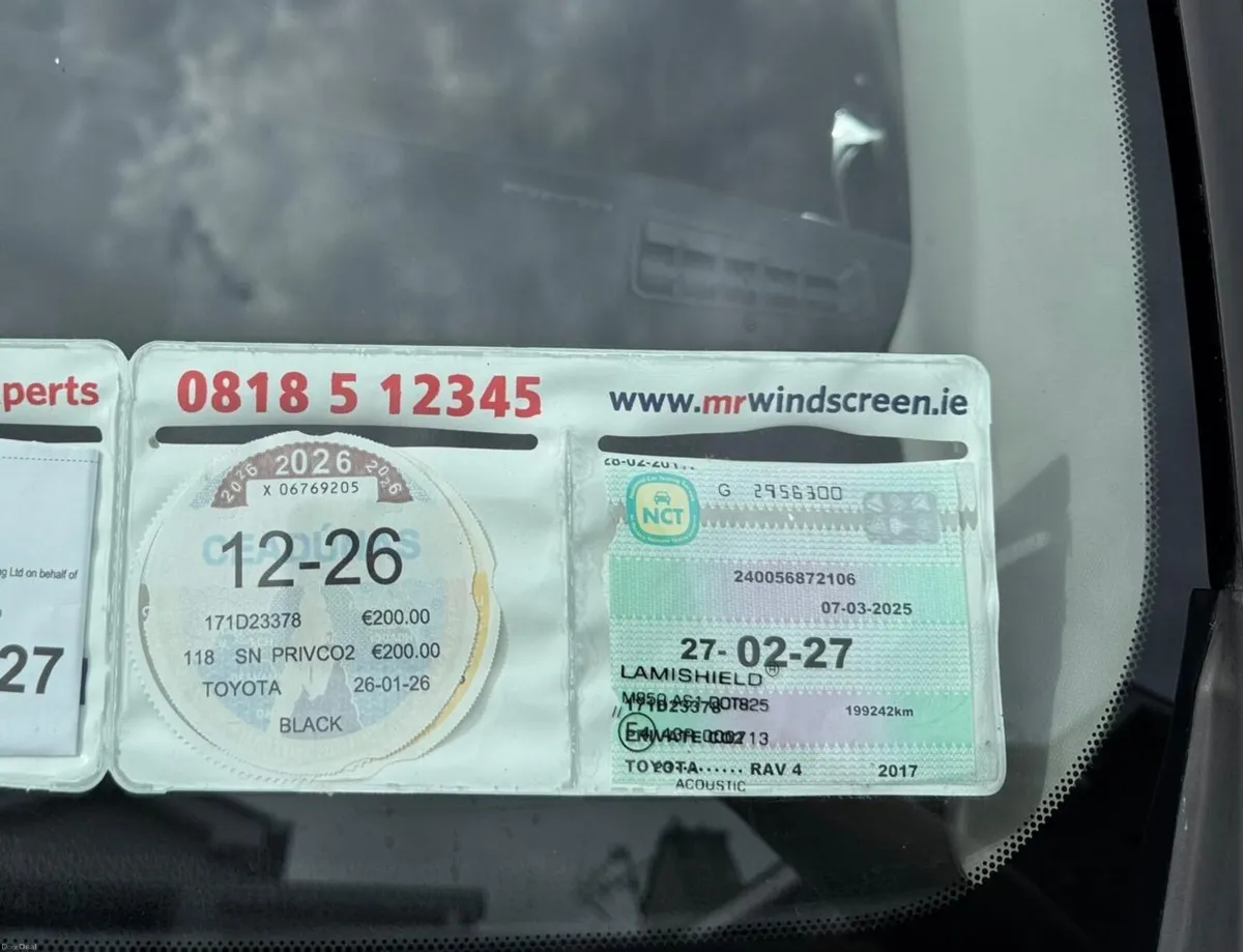 Toyota RAV4 Hybrid 2017 - Image 4