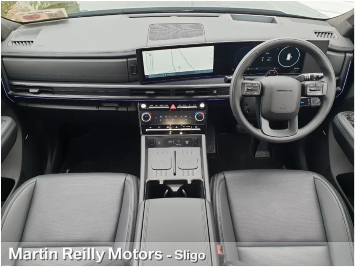 Hyundai Santa Fe Calligraphy PHEV - Image 2