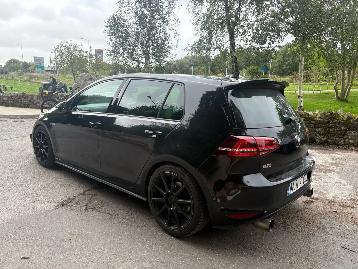 Volkswagen Golf GTI Nct 3/27 DSG - Image 4
