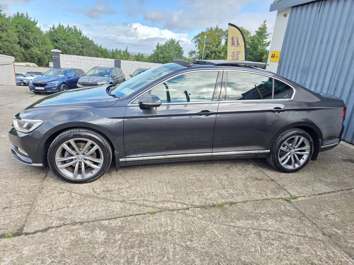 2019 VW PASSAT * HIGHLINE * PANORAMIC SUNROOF - Image 6