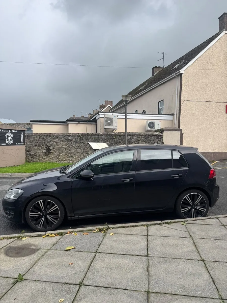 Volkswagen Golf 2014 - Image 1