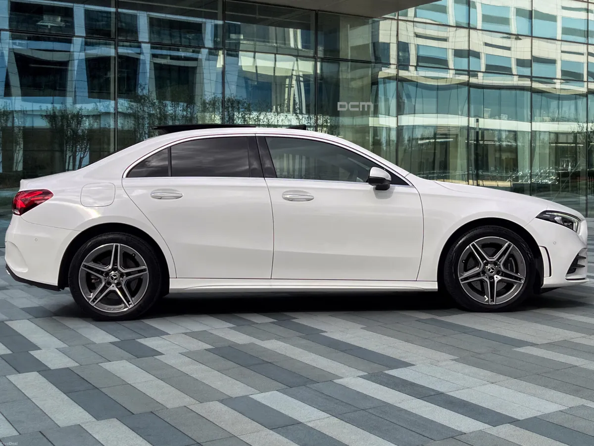 Mercedes Benz A250e AMG-Line Sedan *Panroof* - Image 5