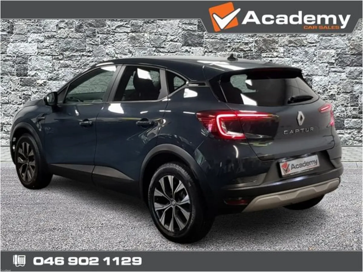 Renault Captur Evolution TCE**DUE IN NEXT WEEK** - Image 3