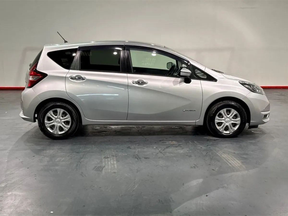 Nissan Note E-POWER HYBRID - PUSH START/STOP BUTTO - Image 2