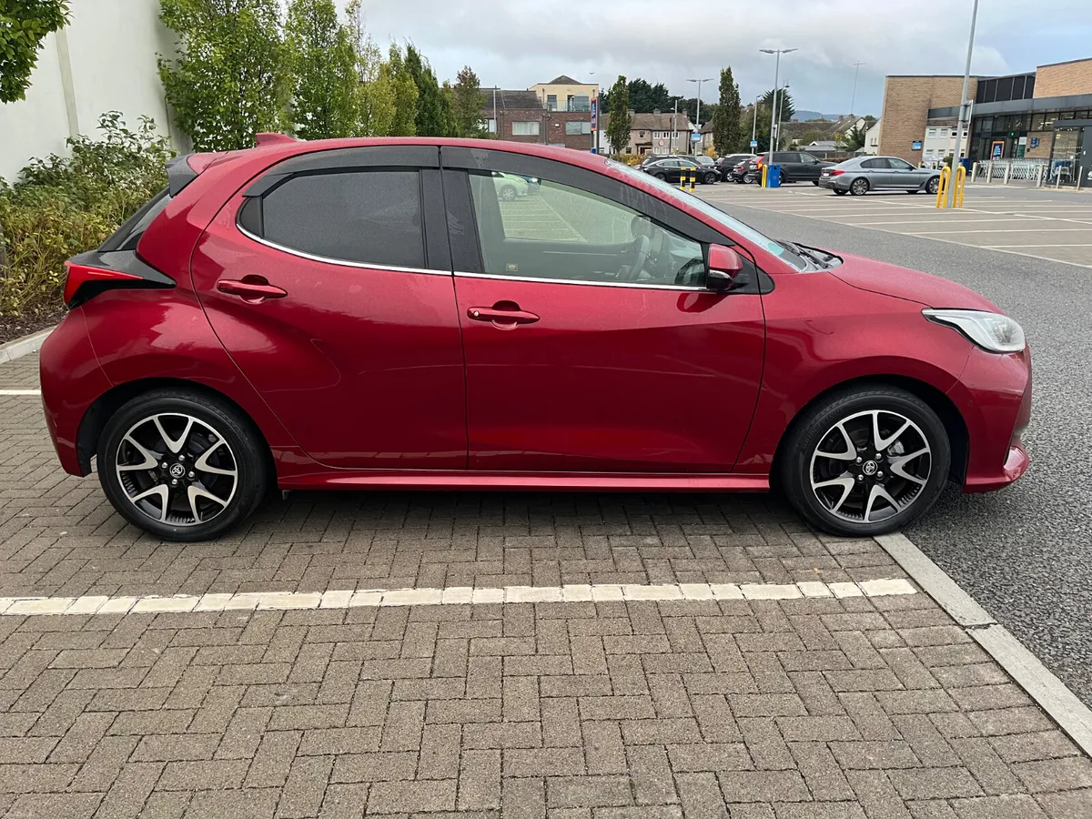 Toyota Yaris 2020 1.5 PETROL HYBRID VERY HIGH SPEC - Image 5