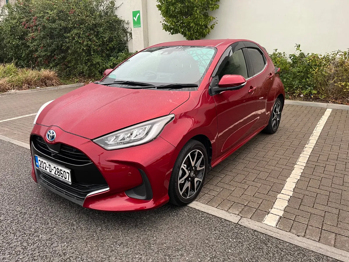 Toyota Yaris 2020 1.5 PETROL HYBRID VERY HIGH SPEC - Image 3