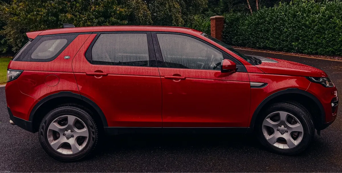 Land Rover Discovery Sport 2.0L – 83,500 km - Image 6