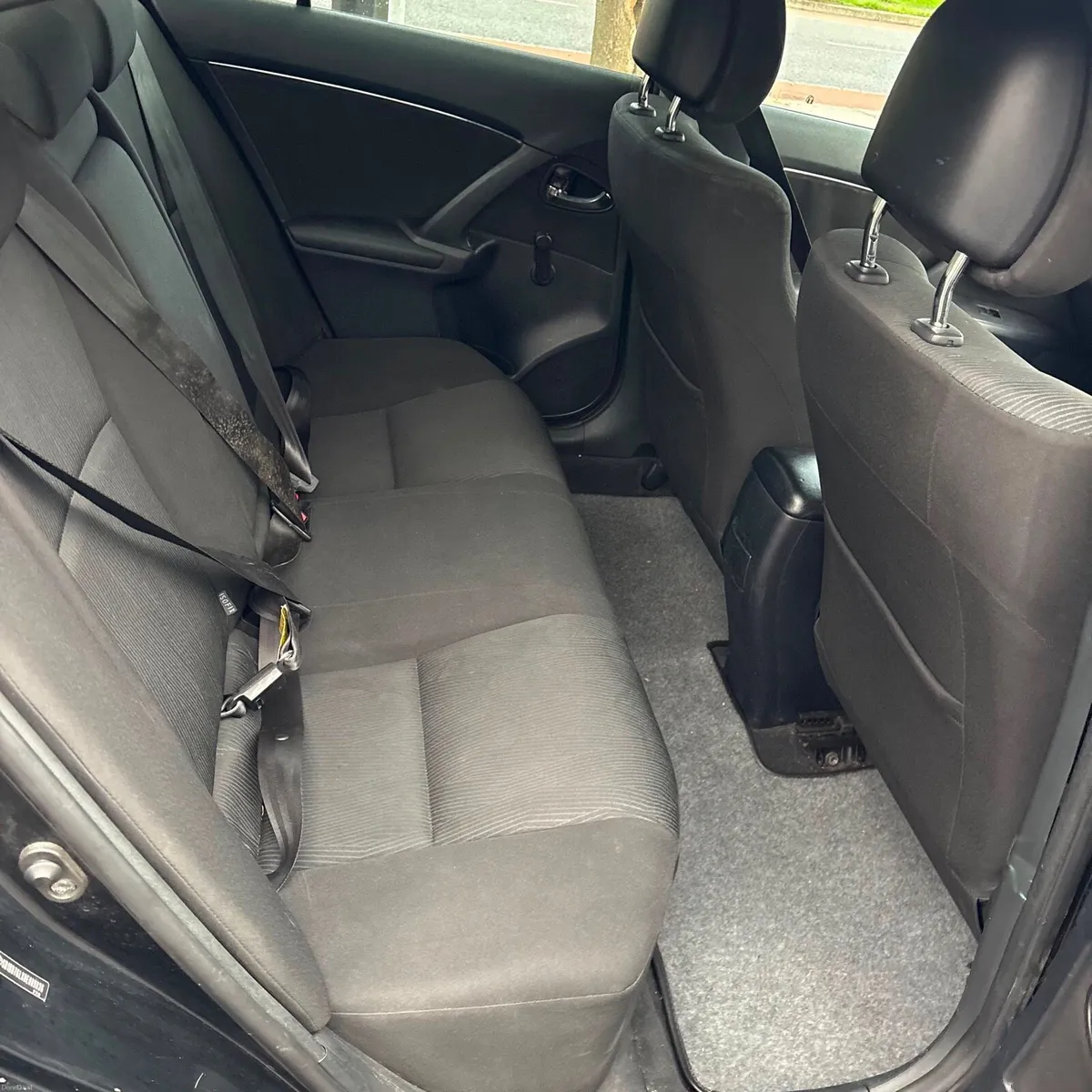 TOYOTA AVENSIS, BRAND NEW NCT 03/27 - Image 6