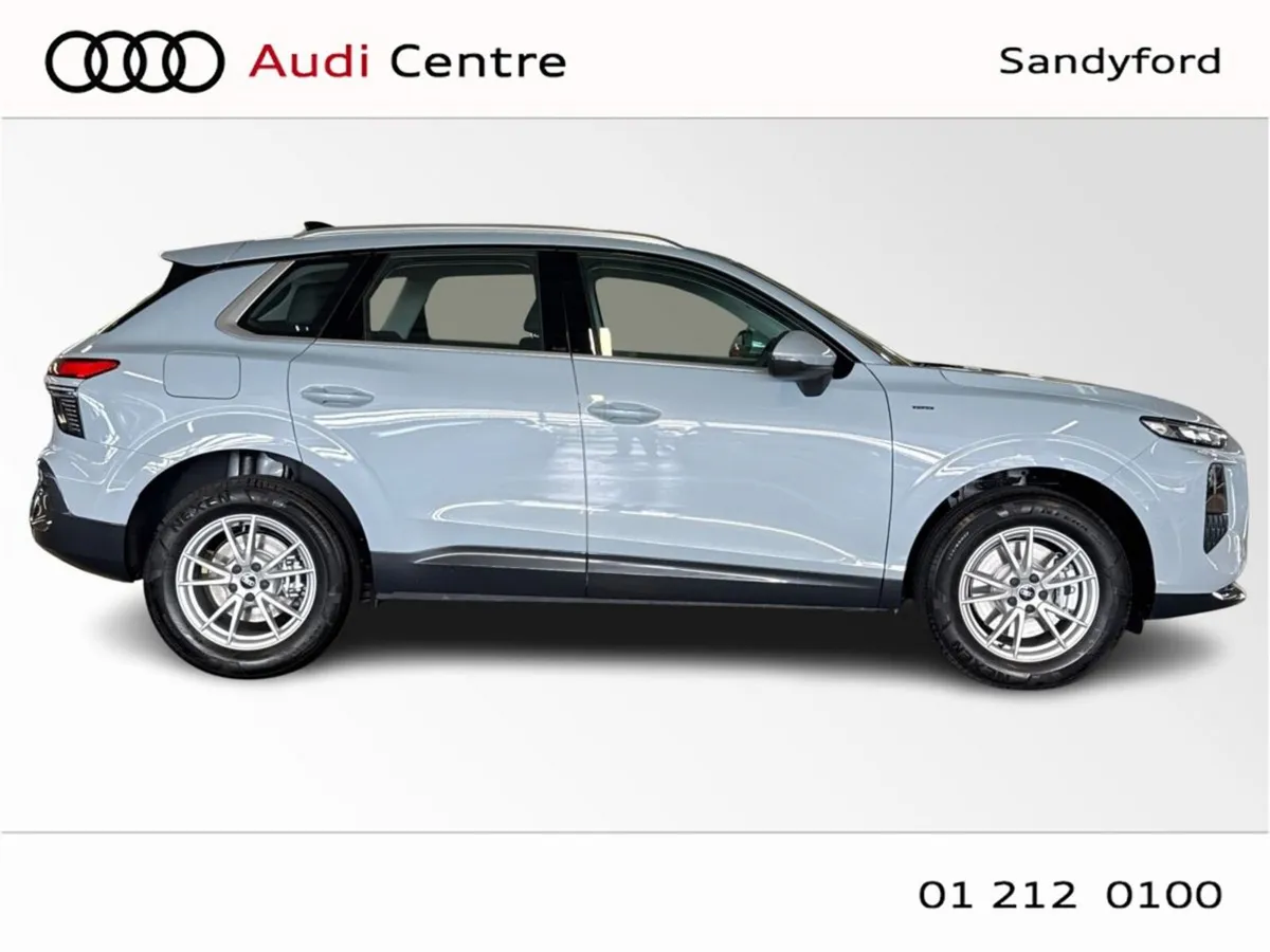Audi Q3 E-HYBRID 270HP S-T SE - Image 2