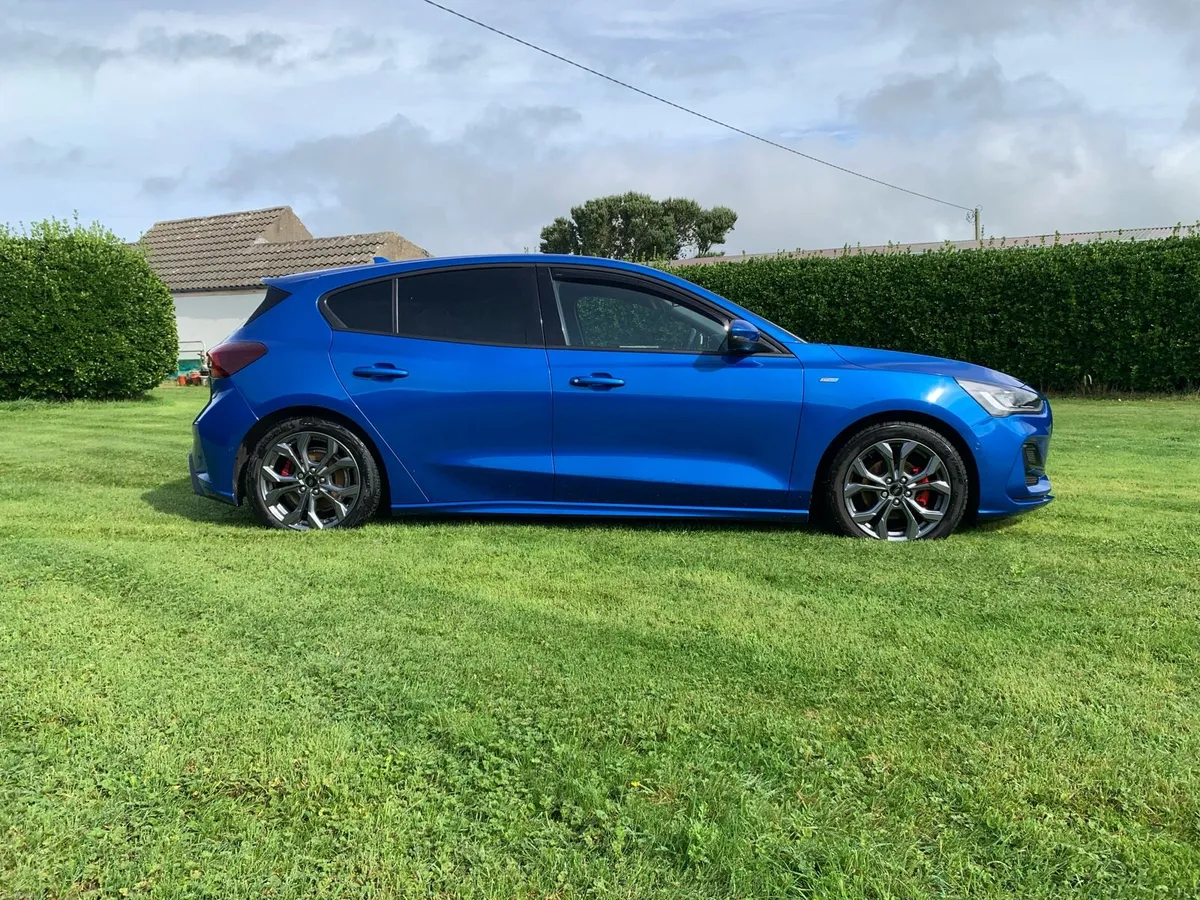 2025 Ford Focus 1.0T EcoBoost MHEV ST-Line - Image 5