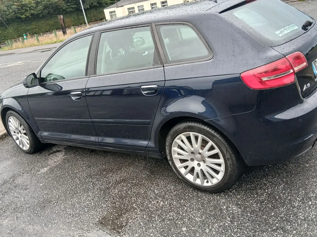 Audi A3 2010 - Image 2