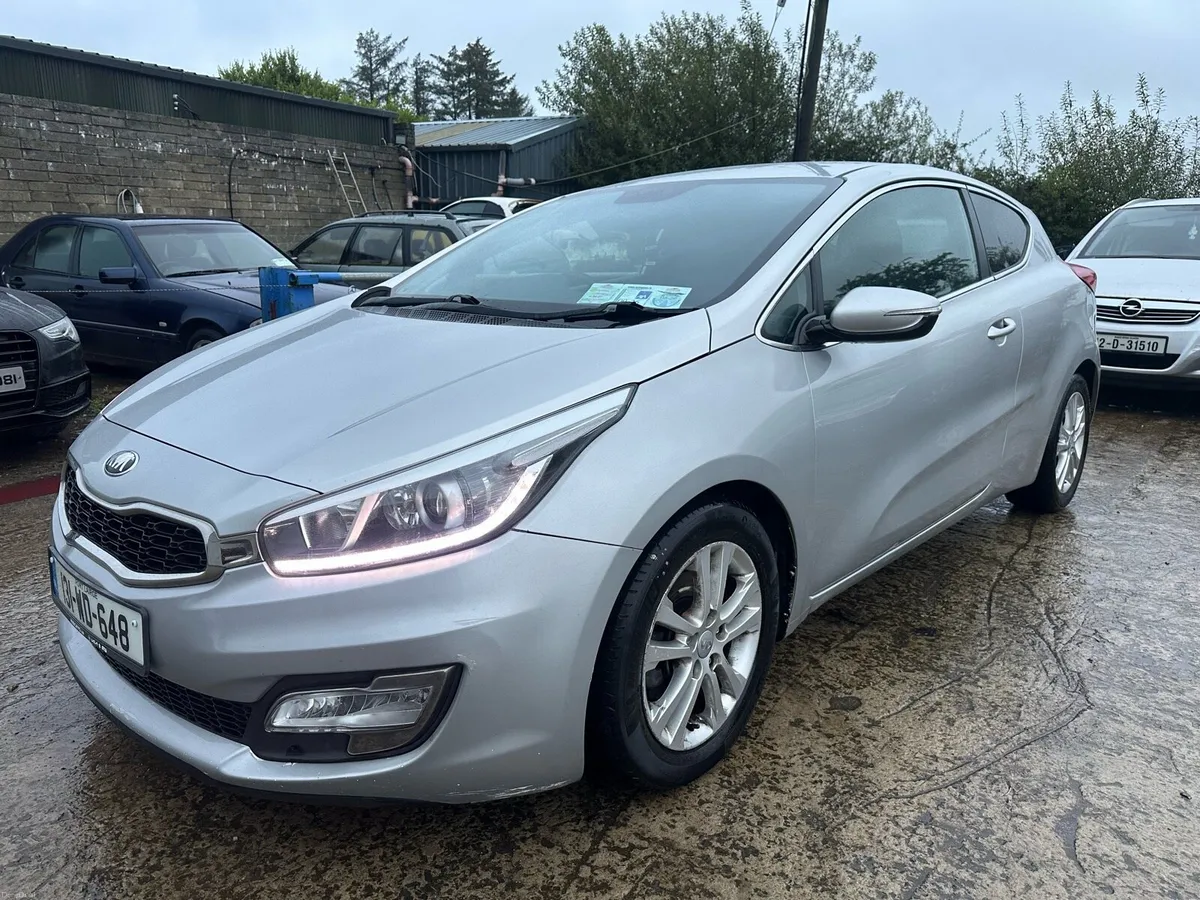2013 Kia ceed 1.4 diesel 6 speed manual for sale.. - Image 3