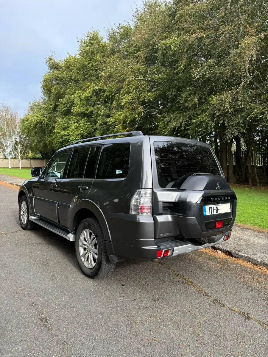 Mitsubishi Pajero - Image 3
