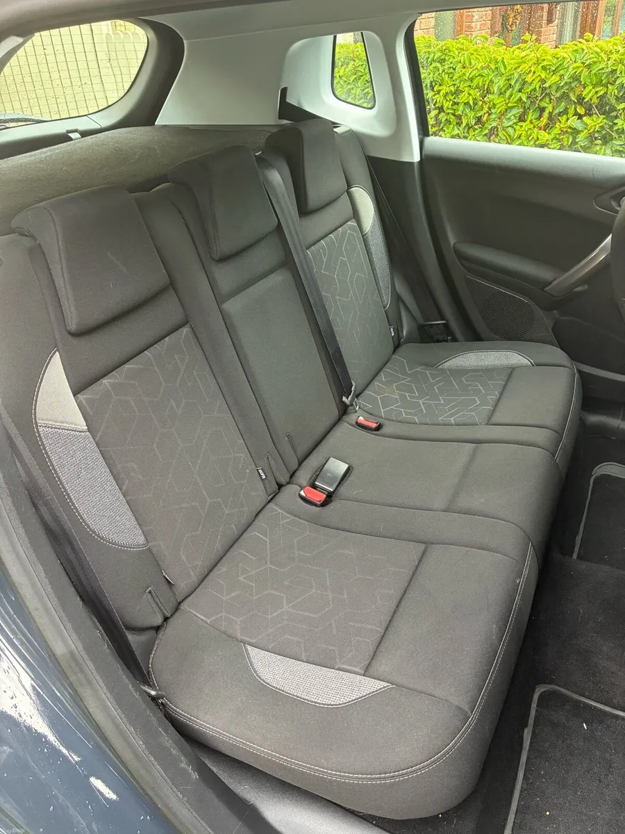Peugeot 2008 Diesel 2017 - Image 5