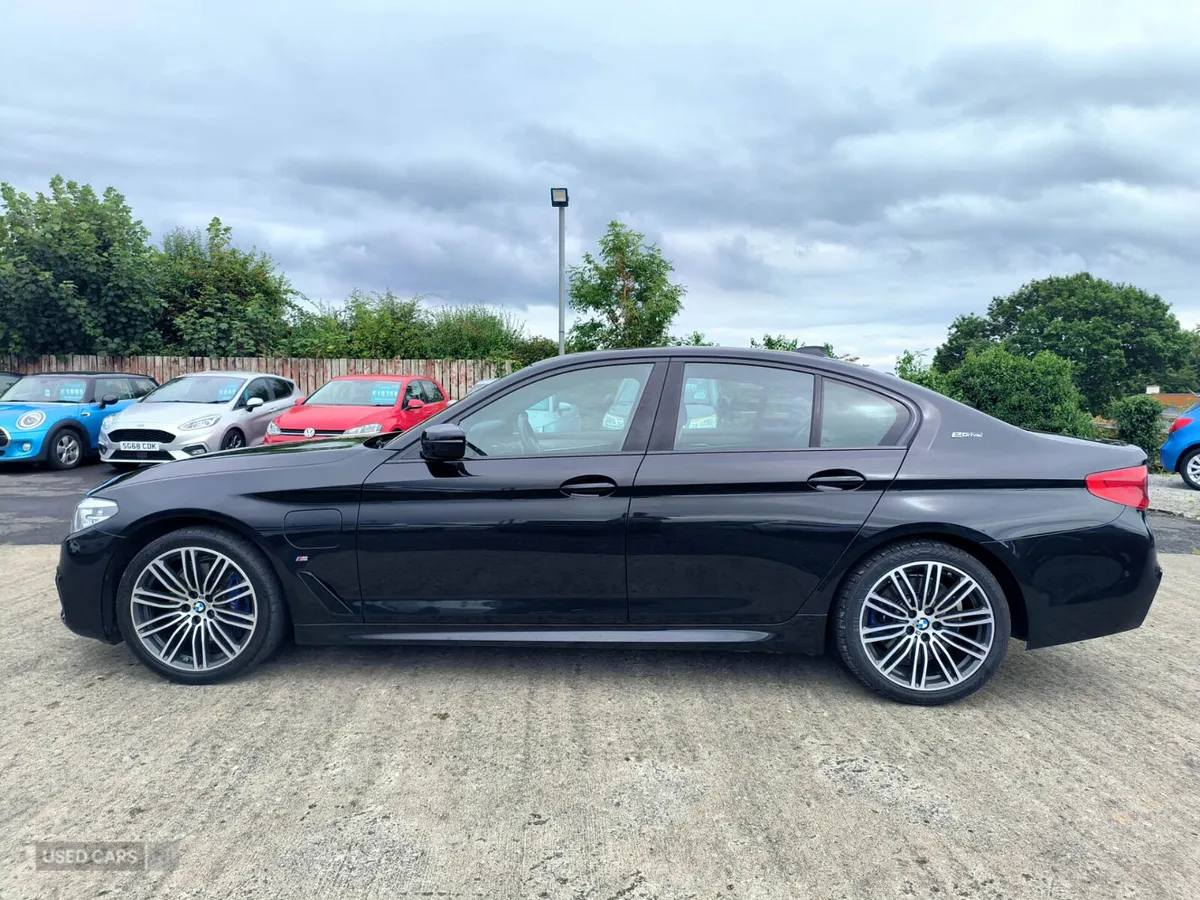 2019 BMW 530e M Sport 2.0L Hybrid/Electric | Auto - Image 4