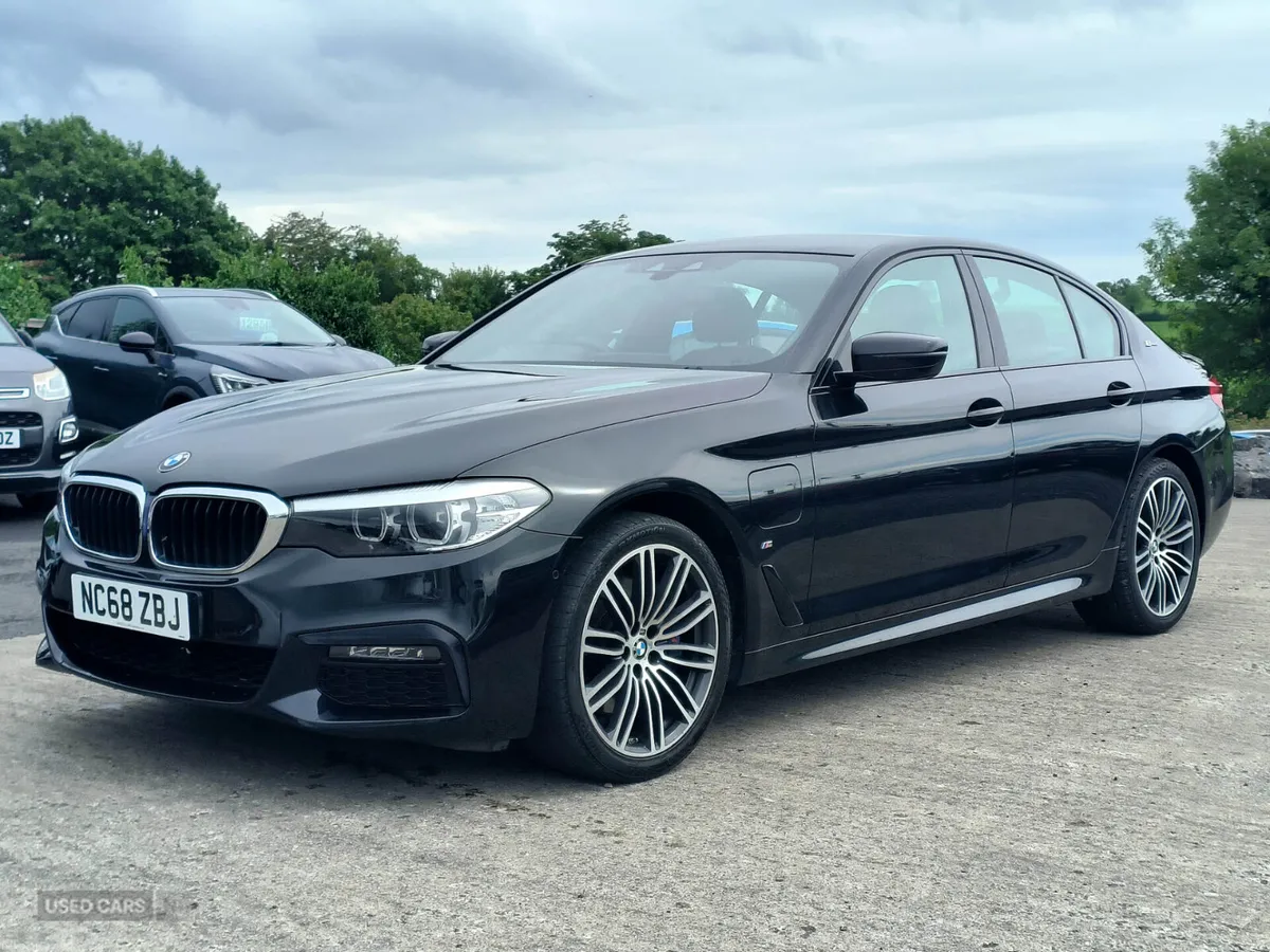 2019 BMW 530e M Sport 2.0L Hybrid/Electric | Auto - Image 3